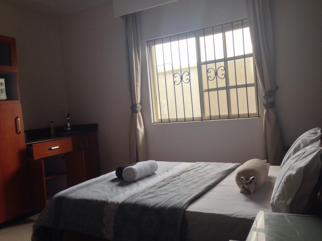 Millennium Apartments & Studios Lagos Room photo