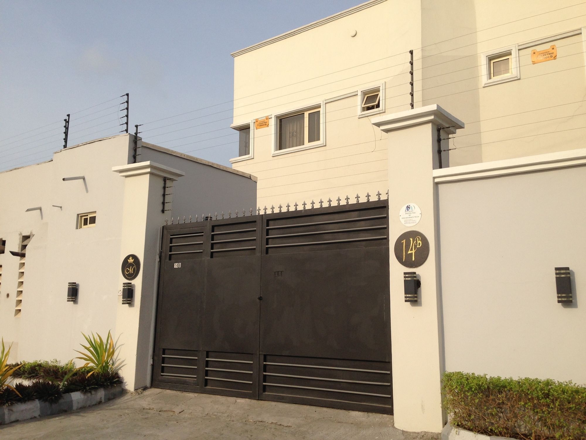 Millennium Apartments & Studios Lagos Exterior photo